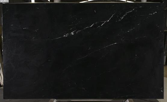 DIAMOND BLACK