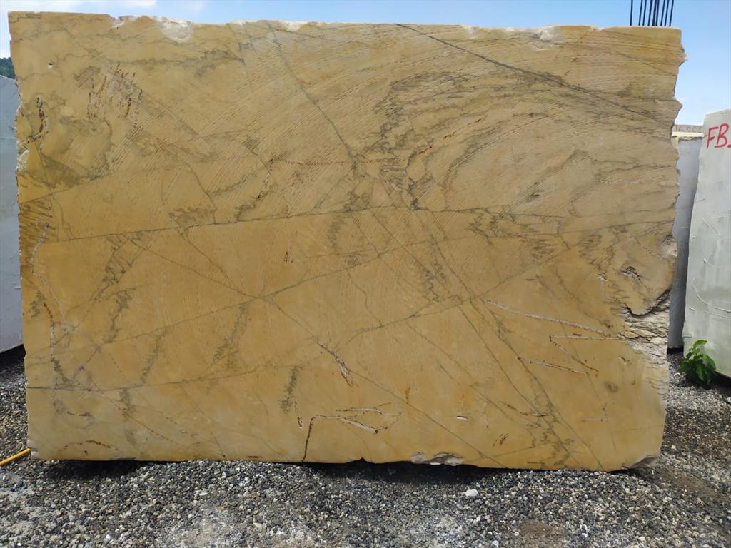 CALACATA QUARTZ